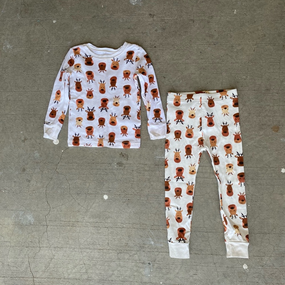 Old Navy Reindeer Pajama Set